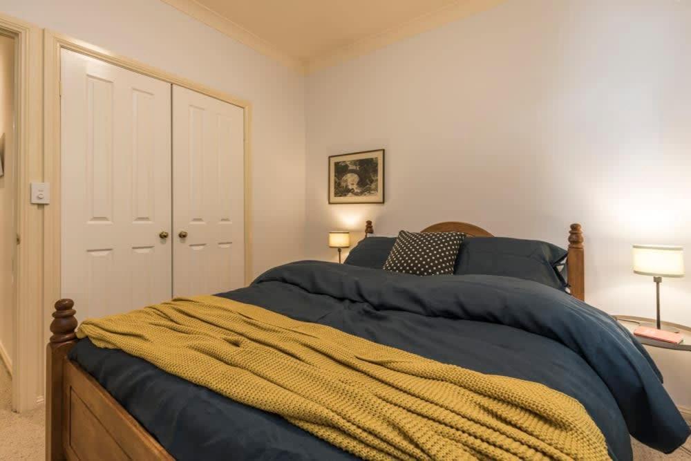 3 Bdrm 2 Bthrm House Close To Canberra Cbd & Anu Екстериор снимка