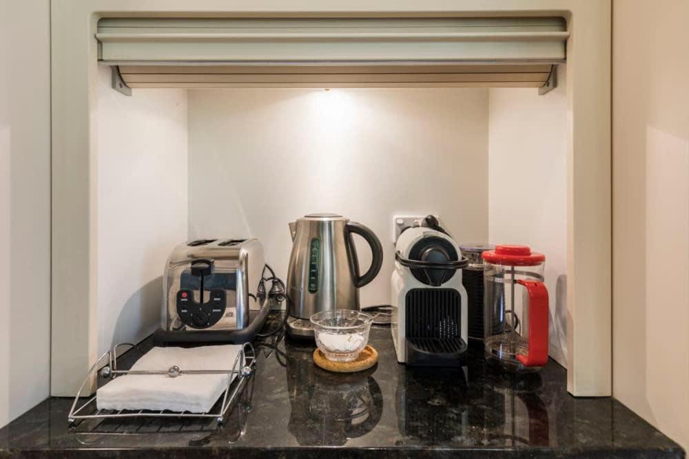 3 Bdrm 2 Bthrm House Close To Canberra Cbd & Anu Екстериор снимка